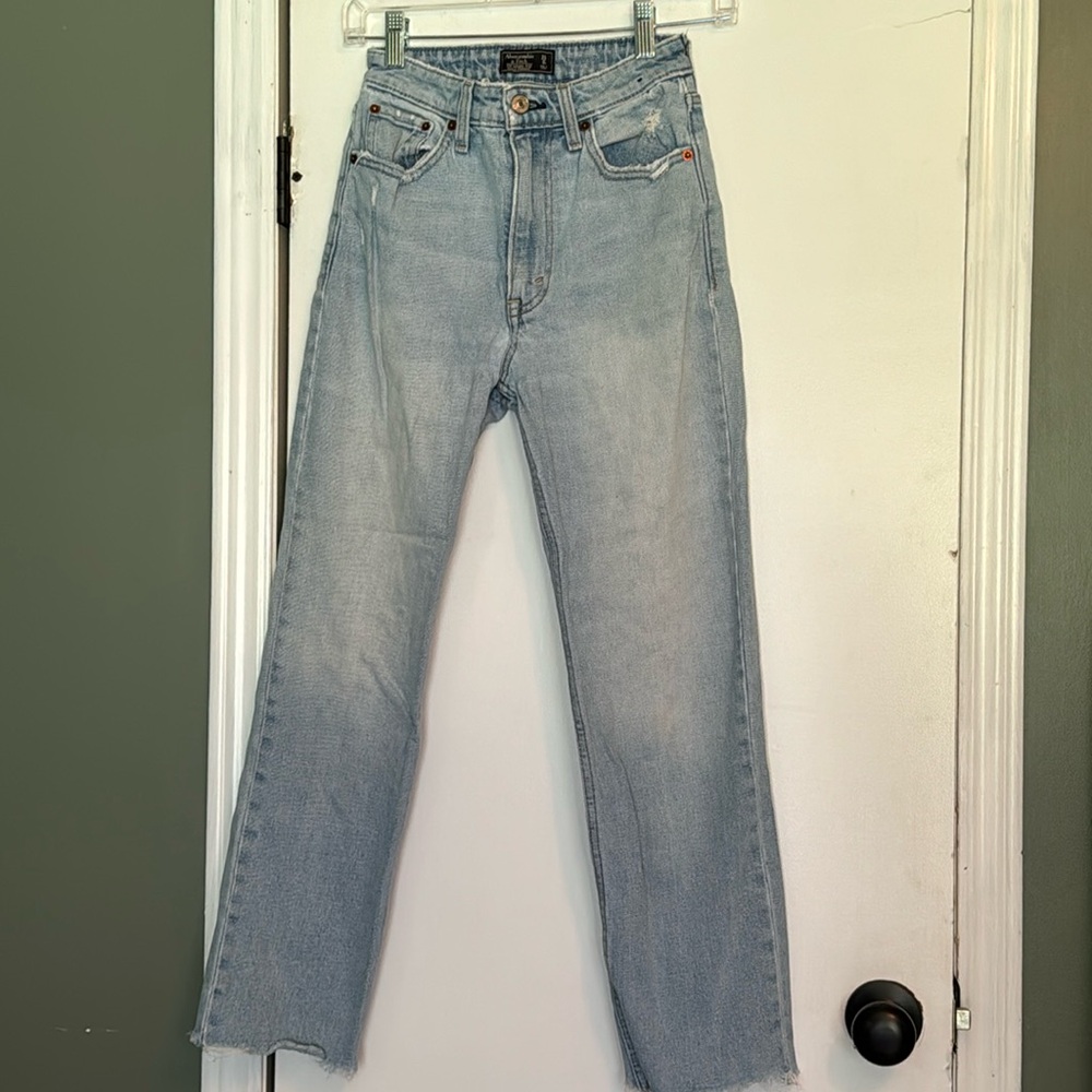 Abercrombie & Fitch Zoë natural rose ankle straight jeans size 25.